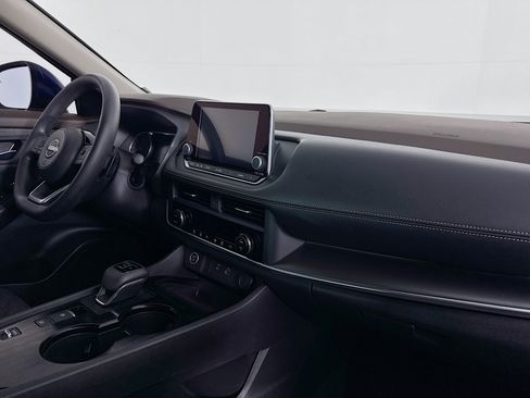 Used 2023 Nissan Rogue SV FWD image 51