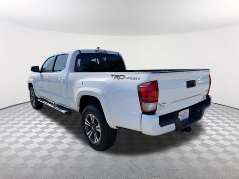 Used 2017 Toyota Tacoma TRD Sport w/ Tow Package image 15