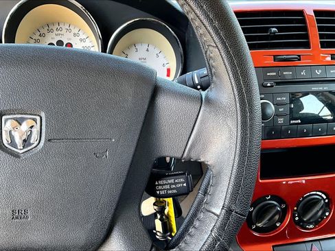 Used 2009 Dodge Caliber SXT FWD image 20