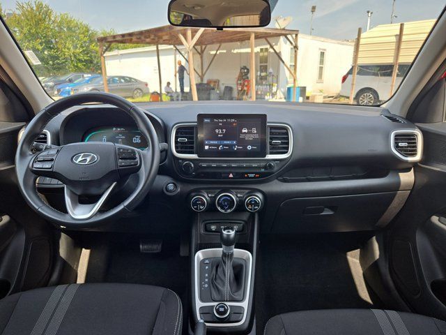 Used 2025 Hyundai Venue SEL FWD image 24
