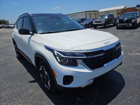 Used 2025 Kia Seltos S FWD image 11