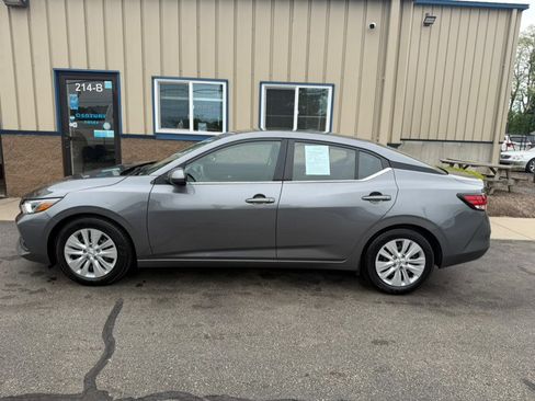 Used 2022 Nissan Sentra S FWD image 4