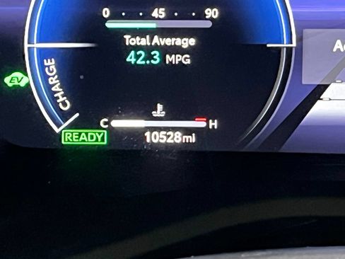 Used 2025 Toyota Camry XSE FWD image 32