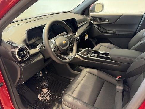 New 2026 Chevrolet Equinox LT w/ Convenience Package II image 8