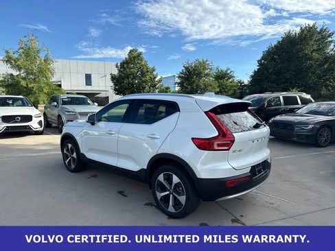 Used 2025 Volvo XC40 B5 Plus AWD/4WD image 6