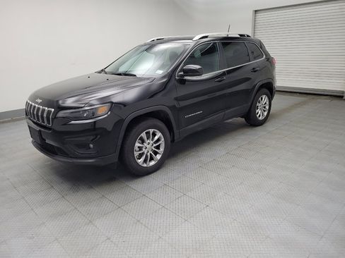Used 2021 Jeep Cherokee Latitude Lux w/ Comfort/Convenience Group image 2