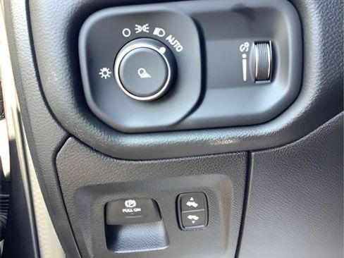 Certified 2023 RAM 1500 Laramie image 7