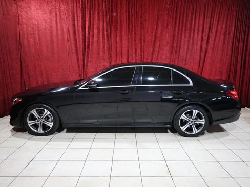 Used 2018 Mercedes-Benz E 300 image 4