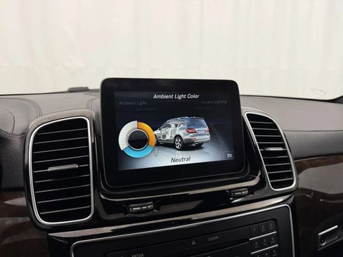Used 2017 Mercedes-Benz GLS 450 4MATIC image 33