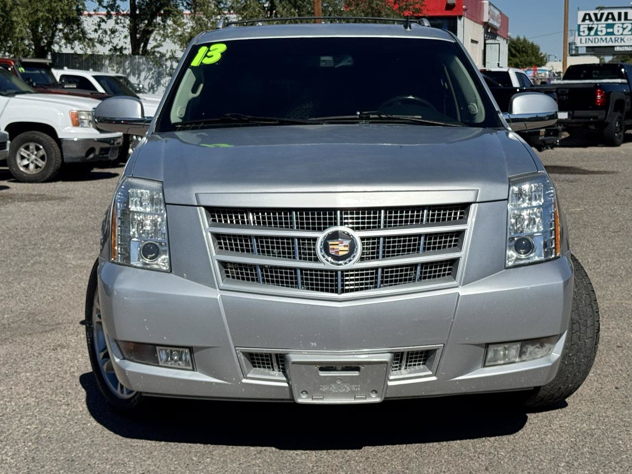 Used 2013 Cadillac Escalade ESV Premium AWD/4WD image 2