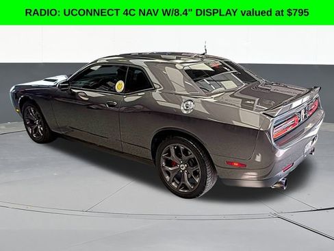 Used 2018 Dodge Challenger SXT Plus image 6