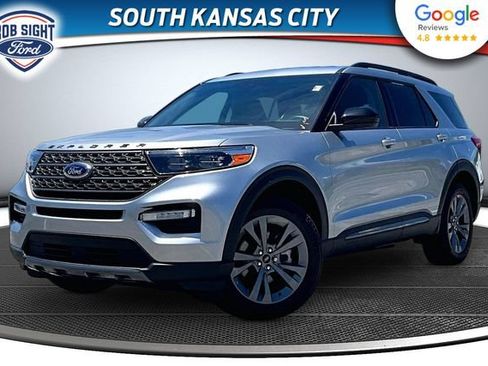 Used 2023 Ford Explorer XLT w/ Equipment Group 202A AWD/4WD image 1