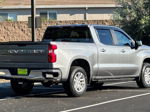 Used 2021 Chevrolet Silverado 1500 LT image 11