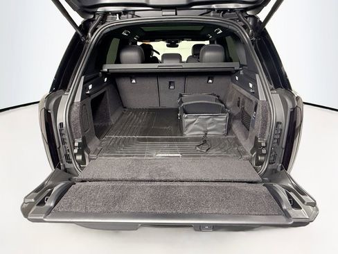 New 2026 Land Rover Range Rover SE AWD/4WD image 29