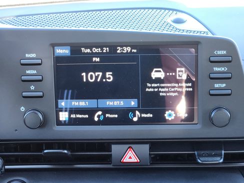 New 2025 Hyundai Elantra Sport image 30