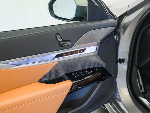 Certified 2023 BMW 740i w/ Parking Assistance Package RWD image 24