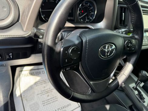 Used 2016 Toyota RAV4 XLE AWD/4WD image 25