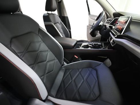 New 2026 Volkswagen Atlas Peak Edition AWD/4WD image 28