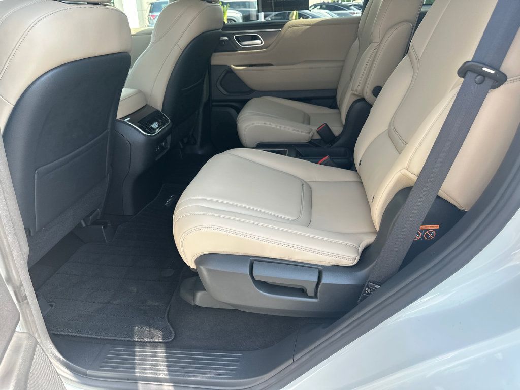 Used 2026 INFINITI QX80 Pure RWD image 17
