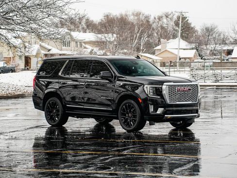 Used 2023 GMC Yukon Denali image 3