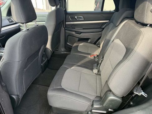 Used 2019 Ford Explorer XLT w/ Equipment Group 201A AWD/4WD image 14