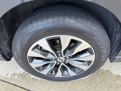 Used 2023 Subaru Outback Touring AWD/4WD image 29