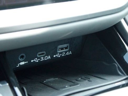 Certified 2025 Subaru Outback Limited AWD/4WD image 28