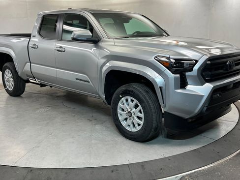 New 2026 Toyota Tacoma SR5 image 7