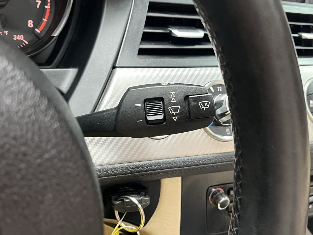 Used 2013 BMW Z4 sDrive35i RWD image 18