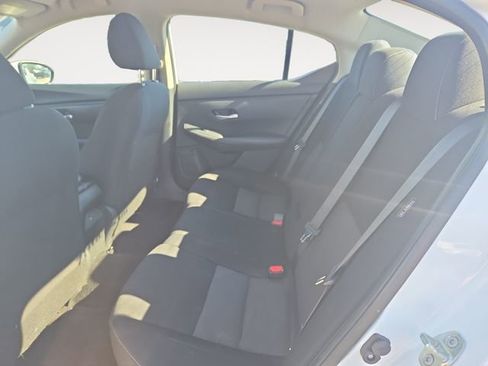 Used 2022 Nissan Sentra SV image 14