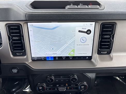 New 2025 Ford Bronco Outer Banks AWD/4WD image 18