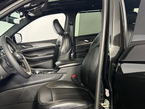 Used 2024 Jeep Grand Cherokee L Limited w/ Luxury Tech Group II image 20