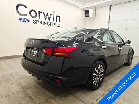 Used 2025 Nissan Altima 2.5 SV FWD image 5