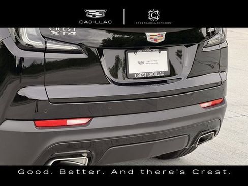 Used 2023 Cadillac XT4 Sport w/ Cold Weather Package FWD image 9