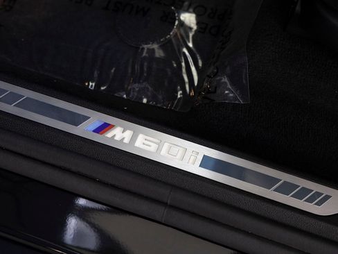 Used 2025 BMW X7 M60i AWD/4WD image 35