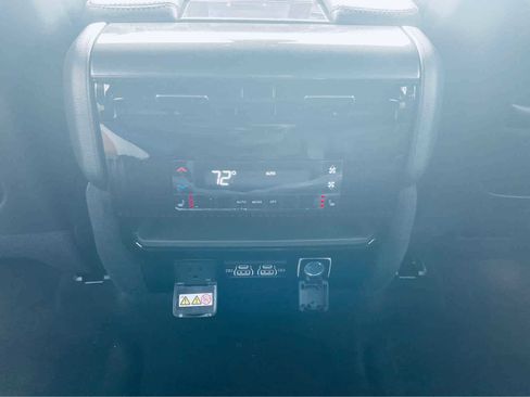 New 2024 Jeep Wagoneer 4WD w/ Convenience Group I image 18