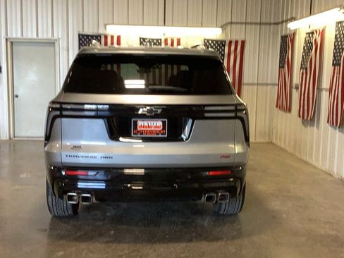 Used 2024 Chevrolet Traverse RS w/ LPO, Floor Liner Package AWD/4WD image 5