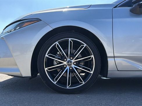 Certified 2020 Toyota Avalon XSE image 12