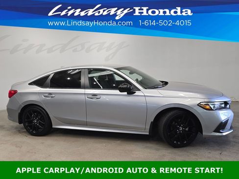 Used 2023 Honda Civic Sport image 3