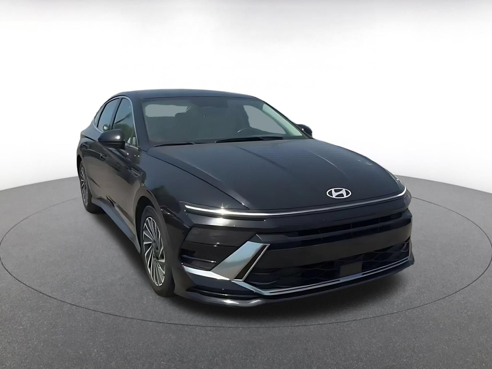 Used 2025 Hyundai Sonata SEL FWD image 3