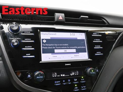 Used 2020 Toyota Camry LE image 19