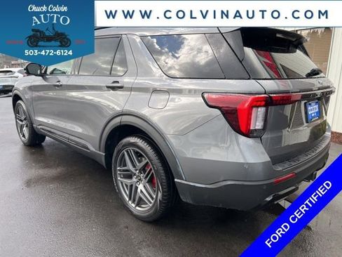 Certified 2025 Ford Explorer ST-Line w/ ST-Line Street Pack image 8