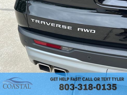 Used 2025 Chevrolet Traverse LT AWD/4WD image 32