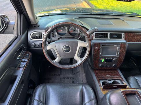 Used 2013 GMC Yukon Denali image 25