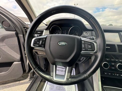 Used 2018 Land Rover Discovery Sport HSE AWD/4WD image 16