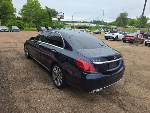 Used 2019 Mercedes-Benz C 300 Sedan image 5