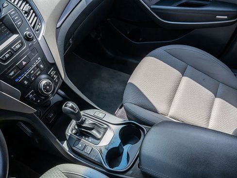 Used 2016 Hyundai Santa Fe SE image 26