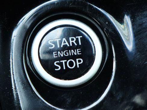 Used 2023 Nissan Versa SV image 50