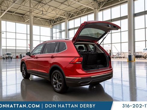 Used 2023 Volkswagen Tiguan SE image 28
