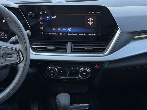 New 2026 Chevrolet Trax LT image 14